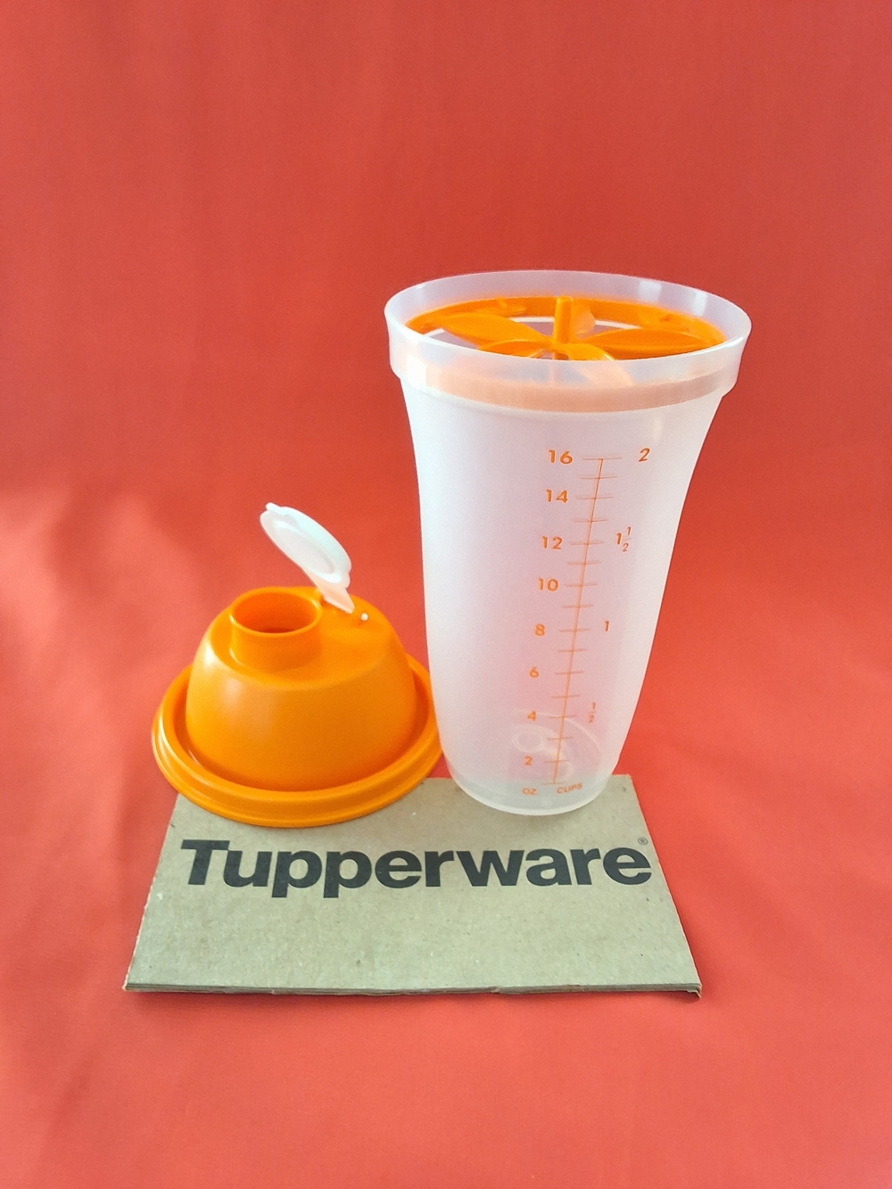 New Tupperware Quick Shake Container 2 Cup/500 ml